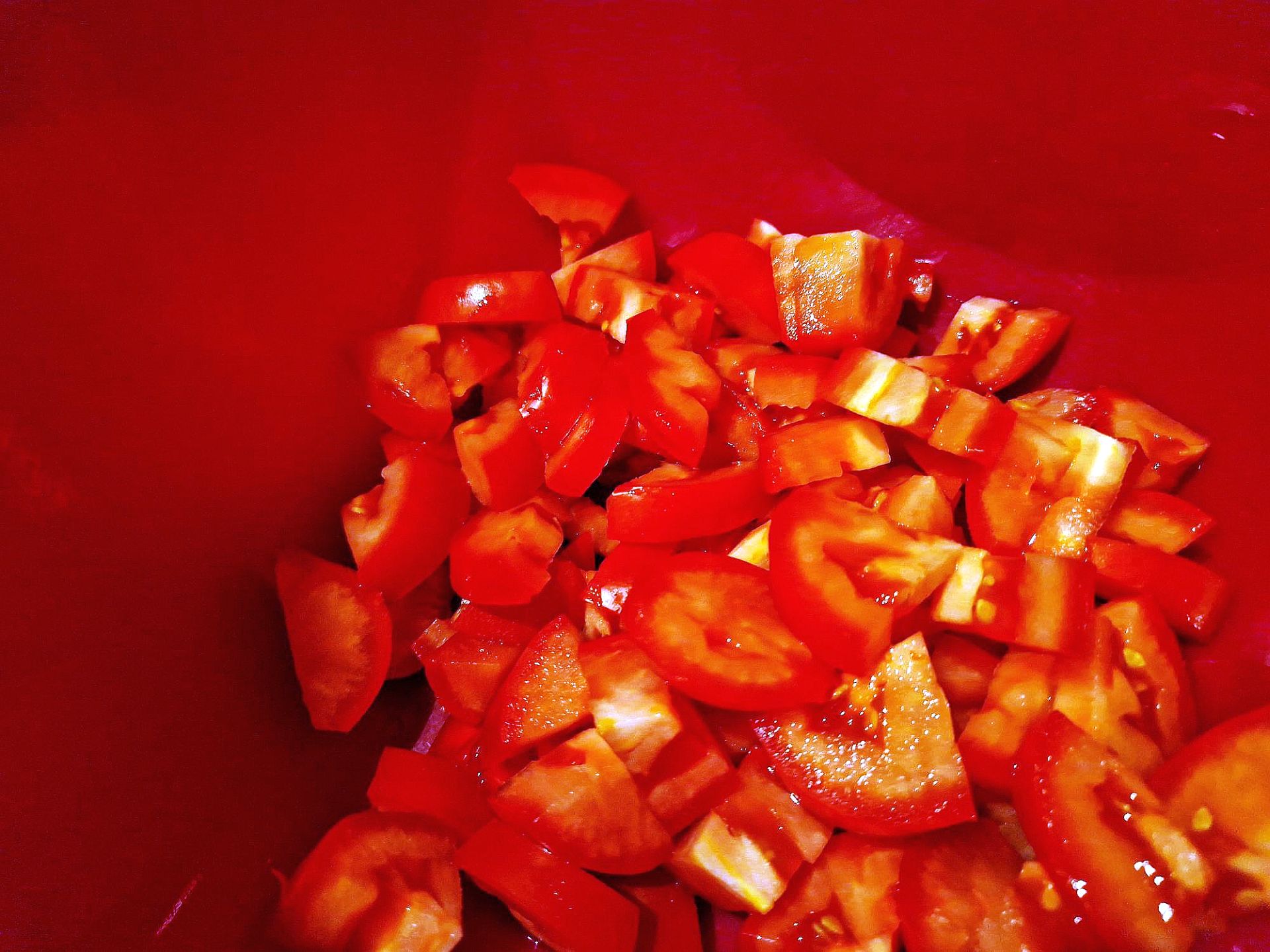 Gewürfelte Tomaten in einer Schüssel