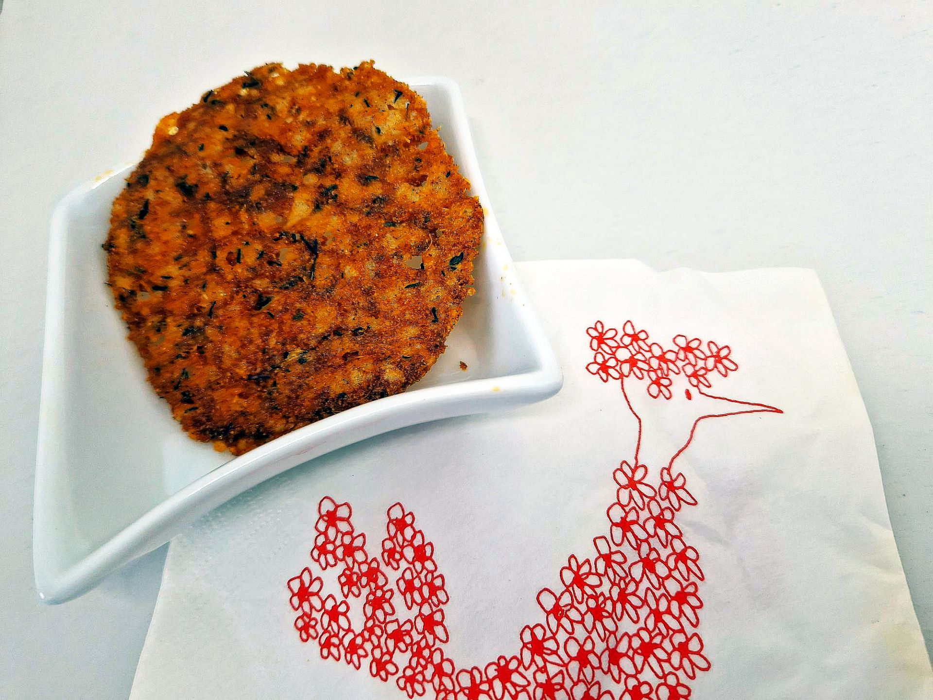 Mehr über den Artikel erfahren Parmesan-Paprika-Chips