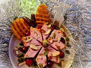 Mehr über den Artikel erfahren Weihnachts-Fleischkäse